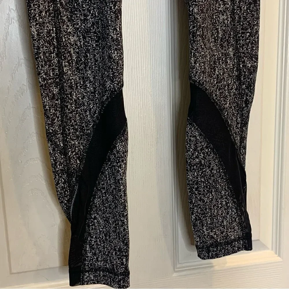 Lululemon Women's Inspire Tight II Luxtreme Heathered Black Leggings Size 4